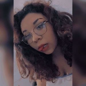 Meet your Posher, Jasmine